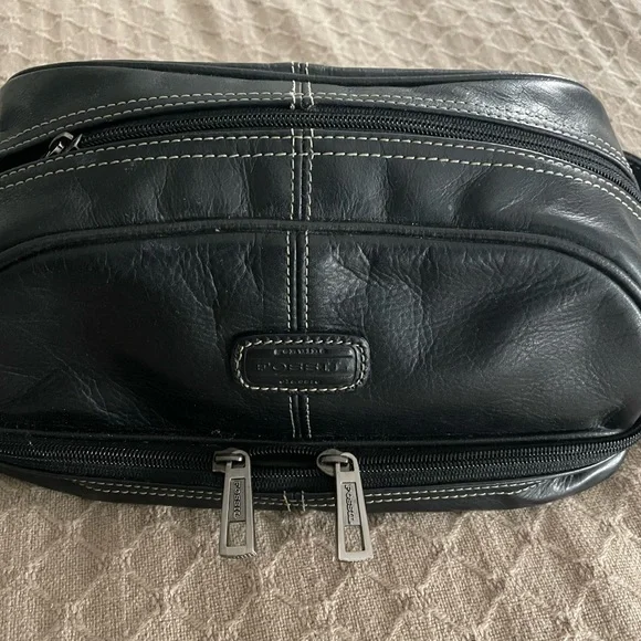 Fossil Black Genuine Leather Toiletry Bag(Men’s) - Picture 3 of 9